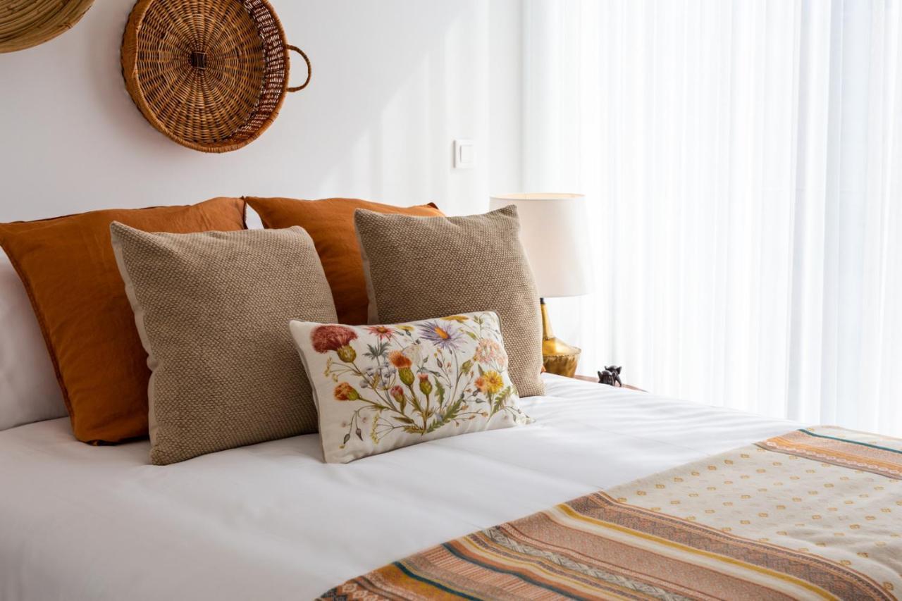 Stupendo-three Rooms-suite With Terrace -center -air Conditioning Apartment *